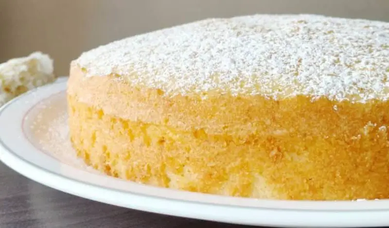 Mary Berry Coconut Cake