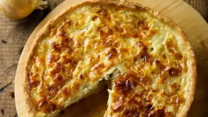 Mary Berry Cheese And Onion Quiche