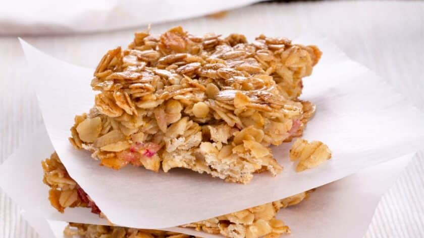 Nigella Rhubarb Flapjacks