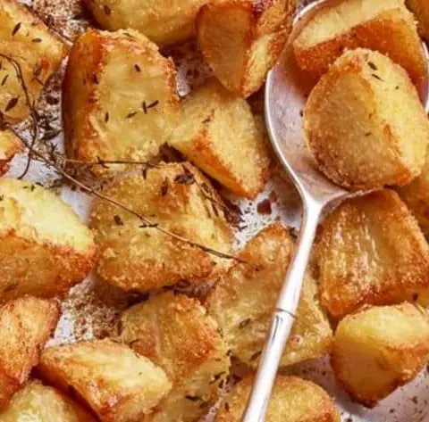 James Martin Christmas Roast Potatoes