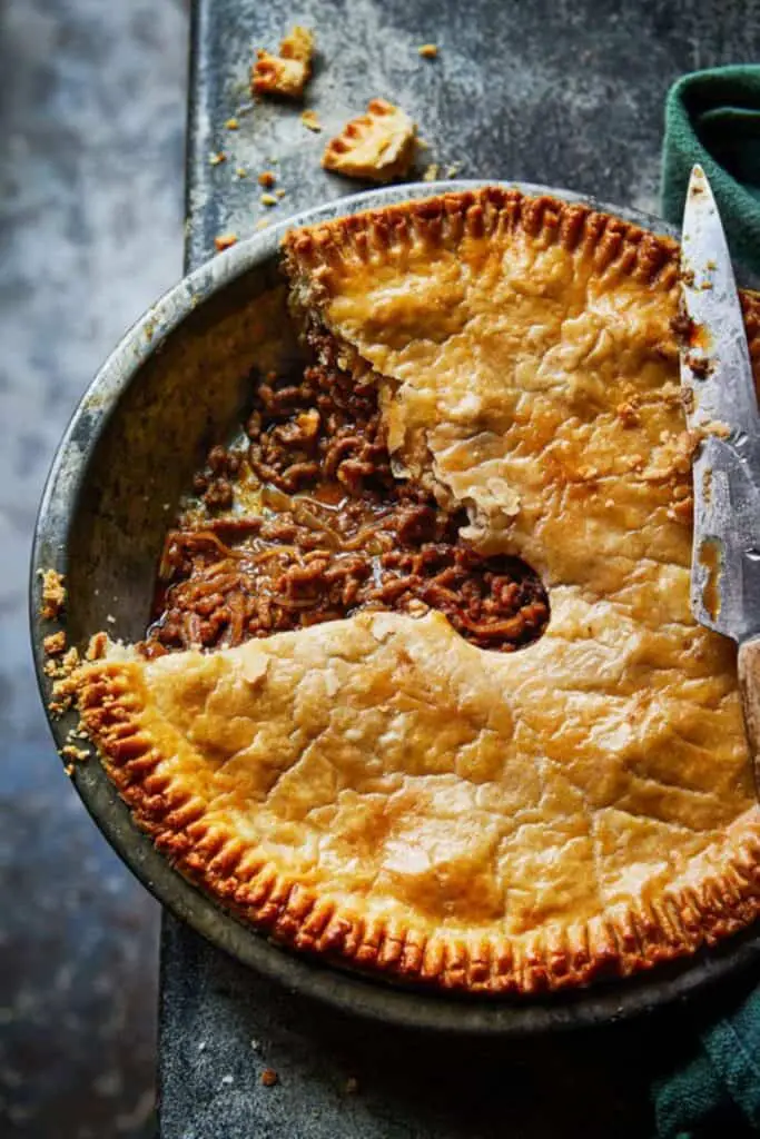 Jamie Oliver Mince And Onion Pie