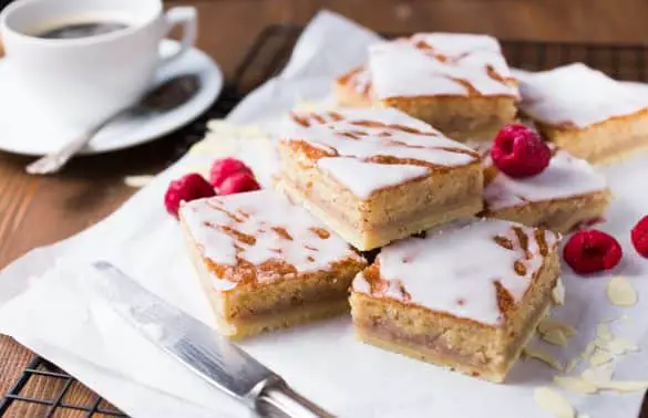 Mary Berry Bakewell Traybake