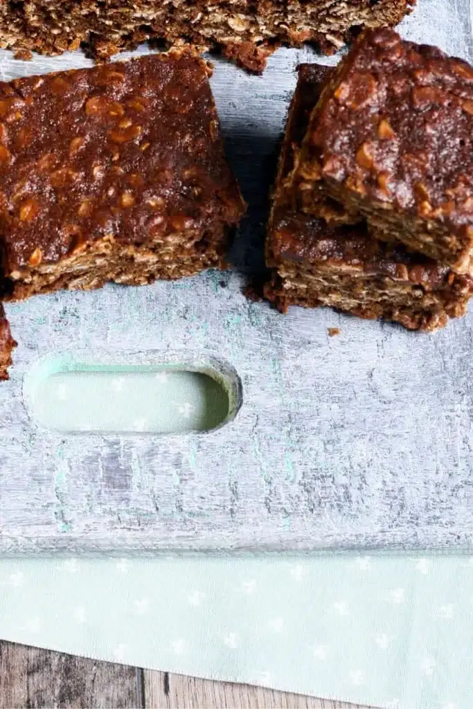 Mary Berry Oatmeal Parkin