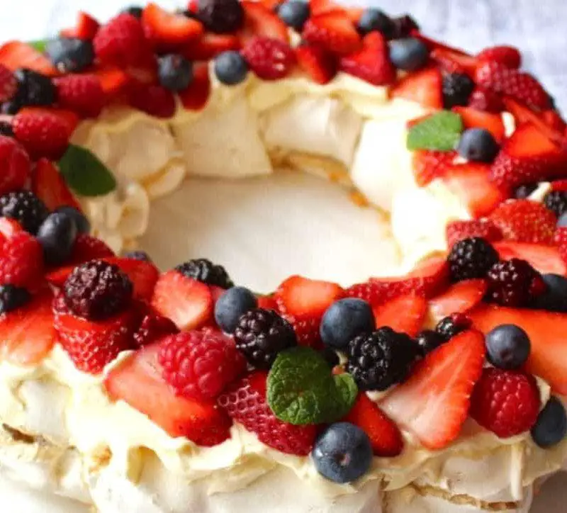 Mary Berry Pavlova Wreath recipe