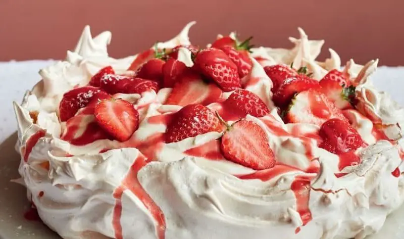 Mary Berry Strawberry Pavlova