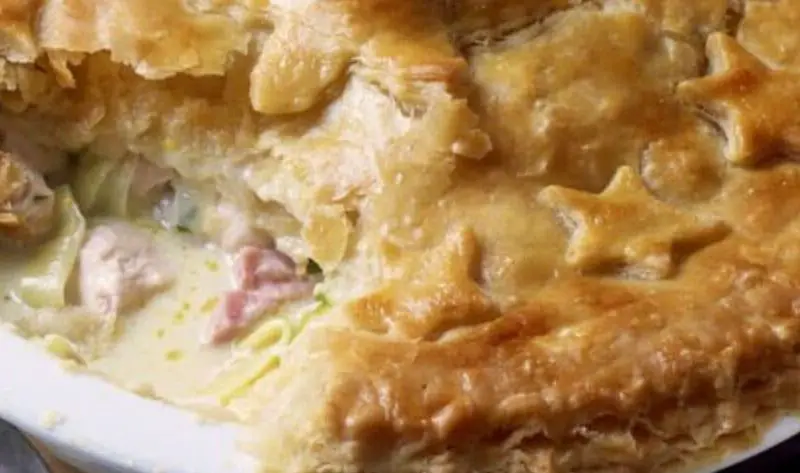 Mary Berry Leftover Turkey Pie recipe