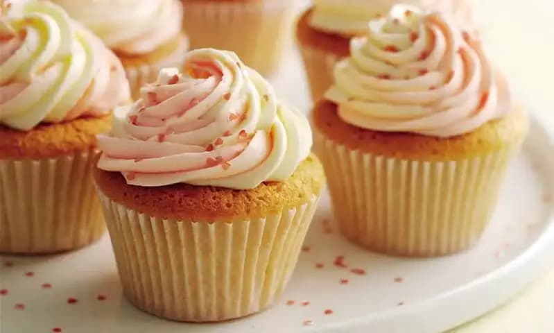 Mary Berry Vanilla Cupcakes